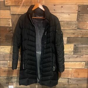 Eddie Bauer Women's Black Puffer Jacket